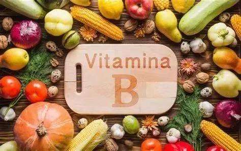 Apa hubungan antara vitamin B9 dan asam folat?